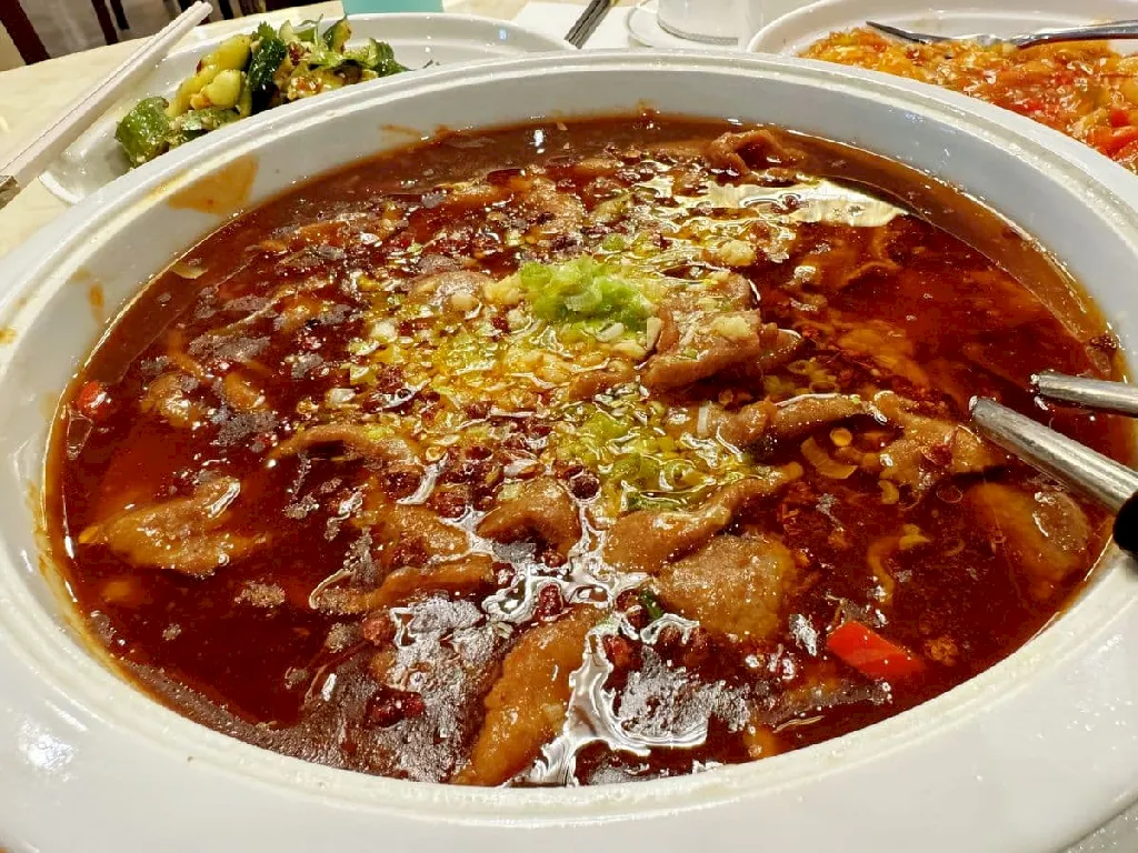 Sichuan-Boiled-Beef-Spicy-水煮滑牛肉