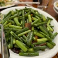 Stir-Fried-Cured-Pork-with-Garlic-Scapes-腊肉炒蒜苔