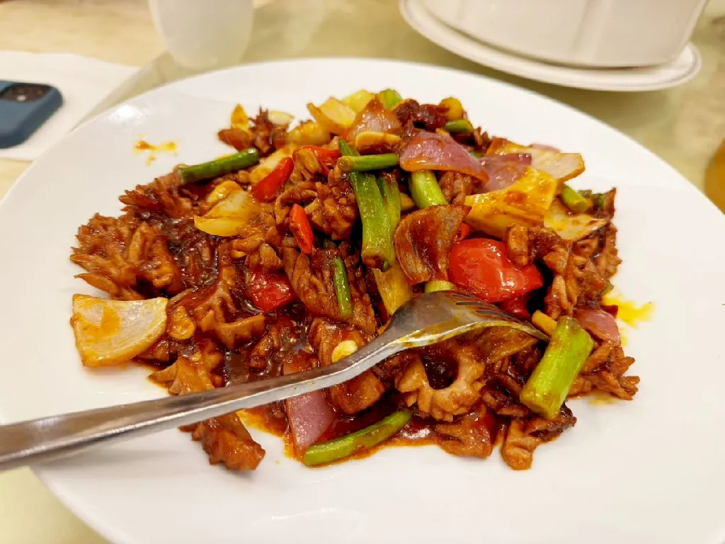 Spicy Sizzling Pork Kidneys Saskatoon - Dragon Emperor Dim Sum Restaurant